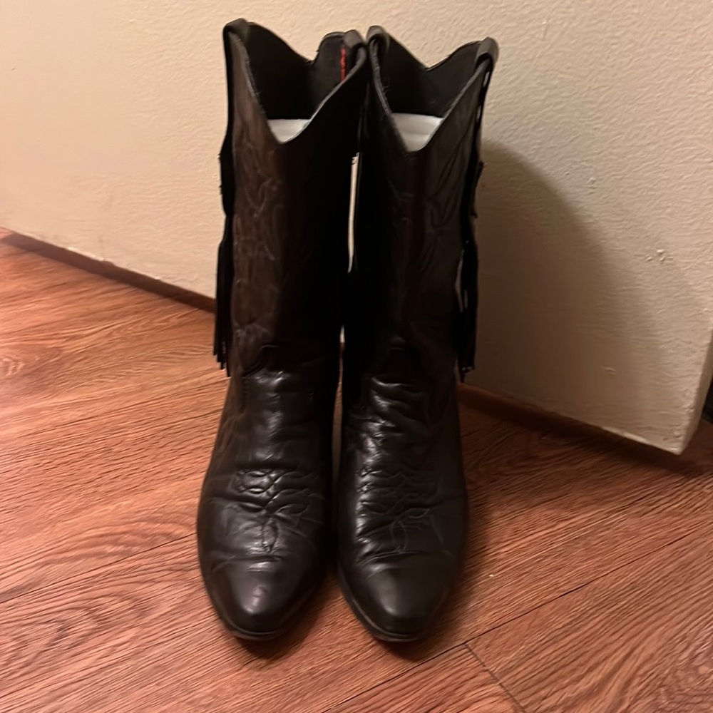 Laredo Leather Black Cowboy Boots 8M with tassels